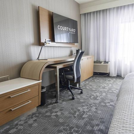 Courtyard By Marriott Cleveland Willoughby Hotel Bagian luar foto