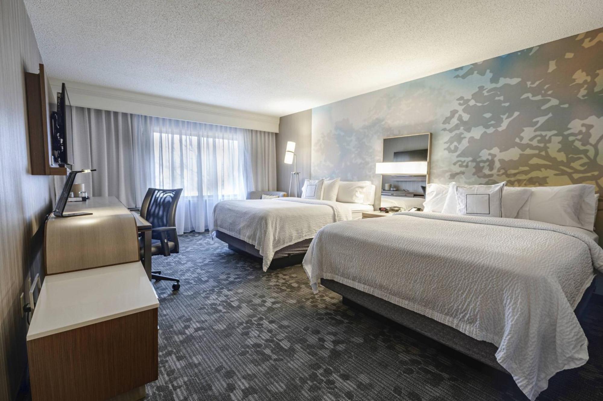 Courtyard By Marriott Cleveland Willoughby Hotel Bagian luar foto