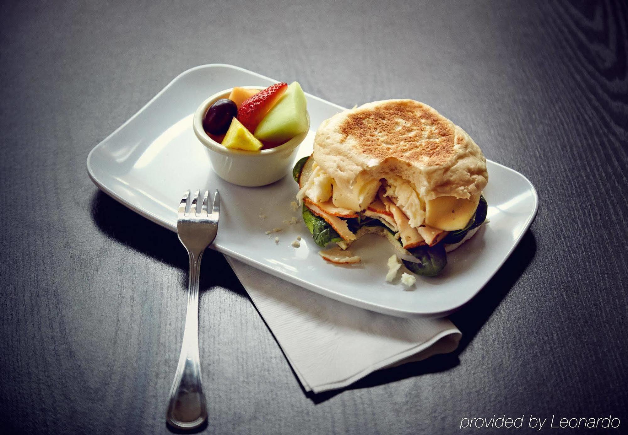 Courtyard By Marriott Cleveland Willoughby Hotel Bagian luar foto