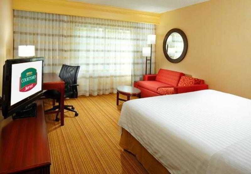Courtyard By Marriott Cleveland Willoughby Hotel Ruang foto