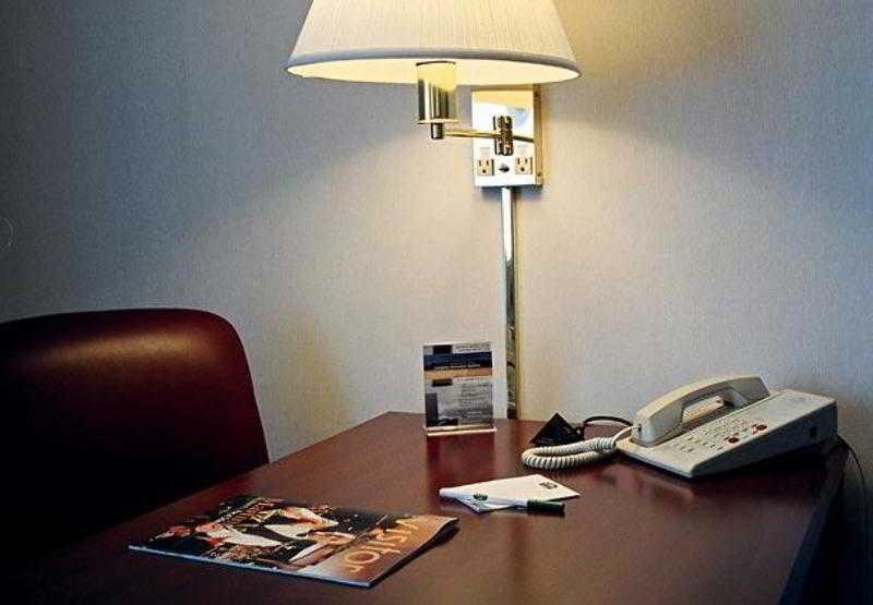 Courtyard By Marriott Cleveland Willoughby Hotel Bagian luar foto
