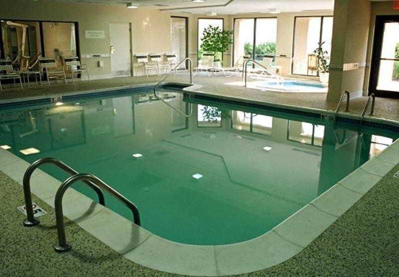 Courtyard By Marriott Cleveland Willoughby Hotel Fasilitas foto
