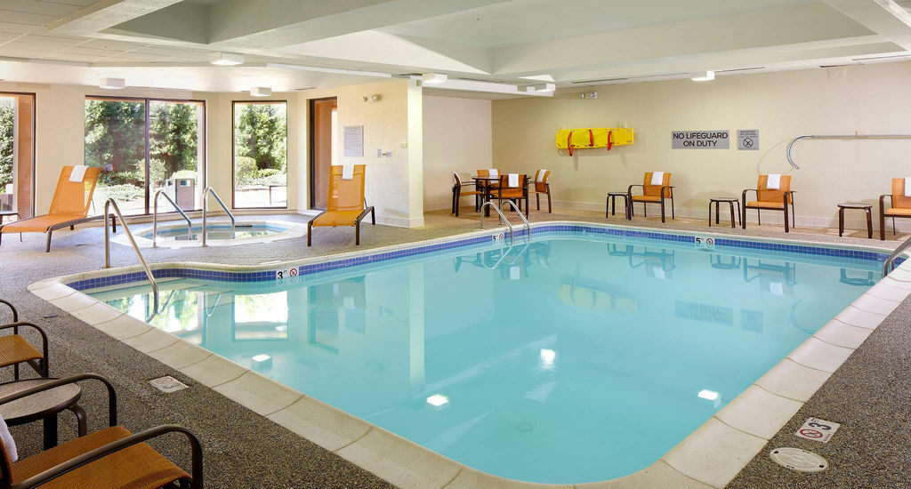 Courtyard By Marriott Cleveland Willoughby Hotel Fasilitas foto